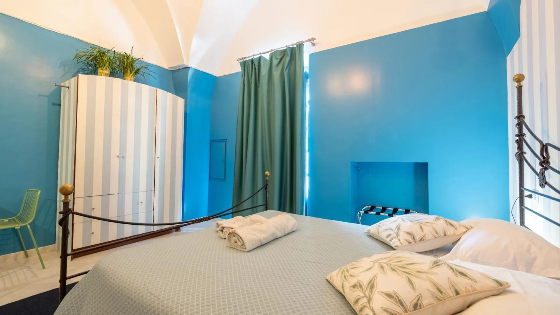Blue Eyes - Cozy Stay Bari Apartamento
