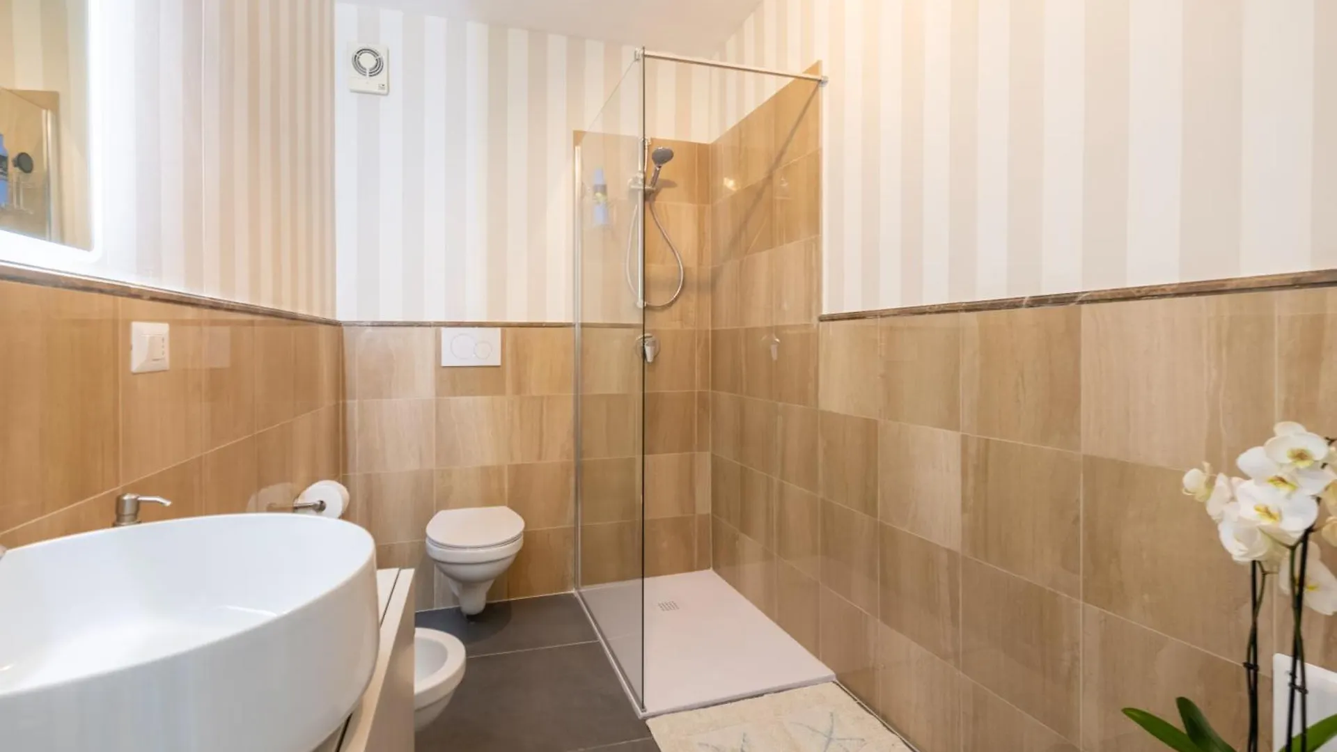 Blue Eyes - Cozy Stay Bari Apartamento