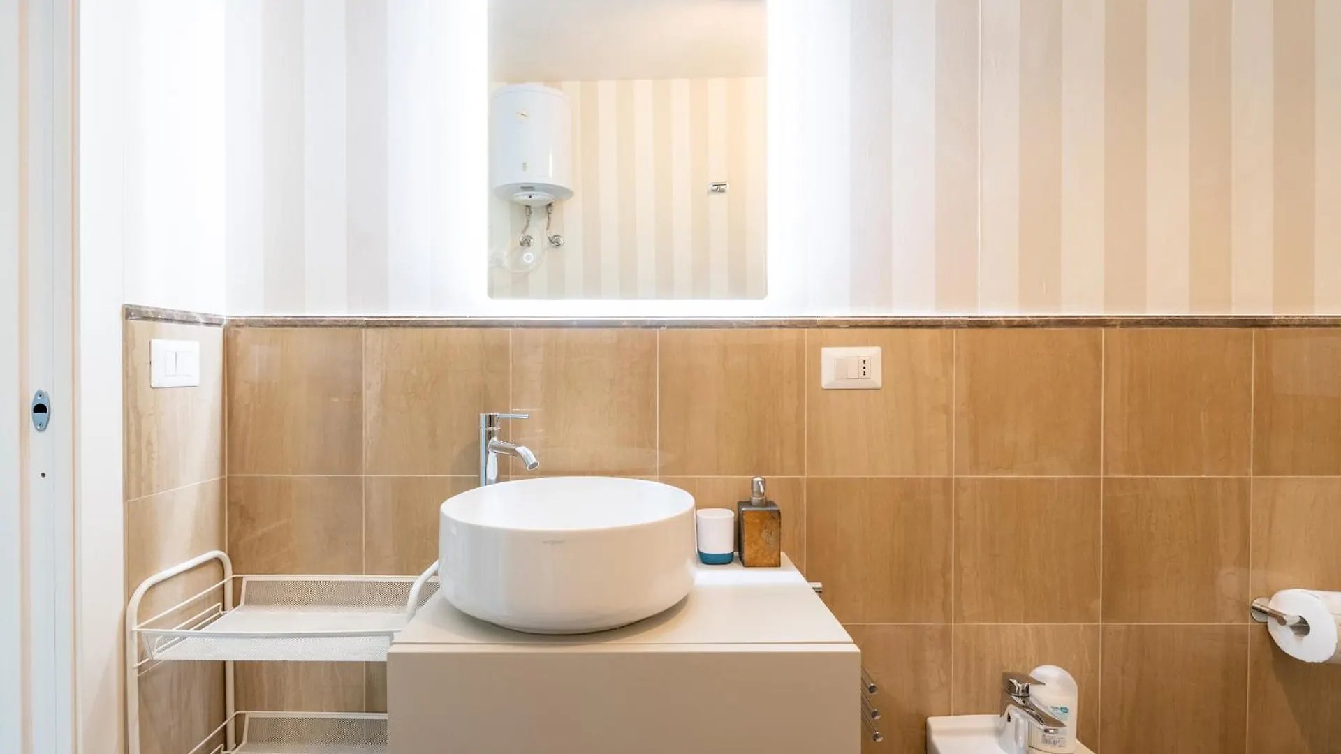 Blue Eyes - Cozy Stay Bari Itália